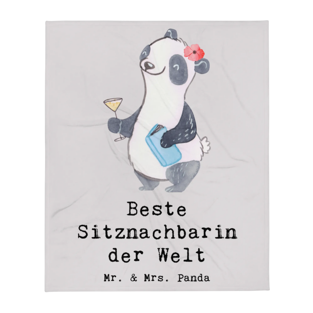 Kuscheldecke Panda Beste Sitznachbarin der Welt Wohndecke, Schlafdecke, Kuschelige Decke, Bettdecke, Felloptik Decke, Sofadecke, Kuscheldecke, Winterdecke, Flauschige Kuscheldecke, Bettüberwurf, Fleece-Kuscheldecke, Tagesdecke, Plüschdecke, Plaid, Couchdecke, Kunstfelldecke, Flauschige Decke, Sofaüberwurf, Decke, Warme Decke, Mikrofaserdecke, Geschenkidee, Geschenk, Schenken, Mitbringsel, Geburtstag, Geburtstagsgeschenk, für, Danke, Dankeschön, Bedanken, Freude machen, Geschenktipp, Sitznachbarin, Tischnachbar, Schule, Stuhlnachbar, Weltbeste Sitznachbarin, Seminar, Kommilitone, Mitstudentin, Beste Sitznachbarin Der Welt, Hochschule, Nachbarin, Universität, Mitschülerin, Uni